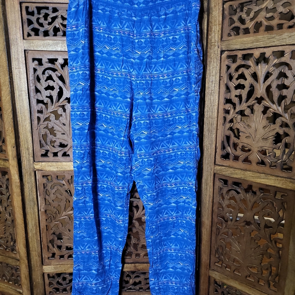 Hollister Blue and Pink Patterned Pants